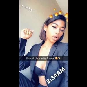 Meet your Posher, Angelique